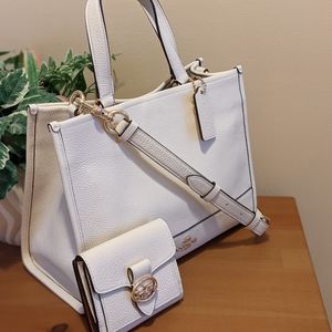 Coach Carryall and Wallet Set